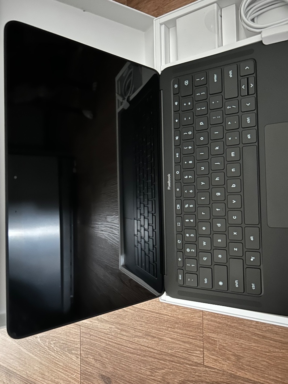 Google Pixelbook Go - Picture 2 of 3